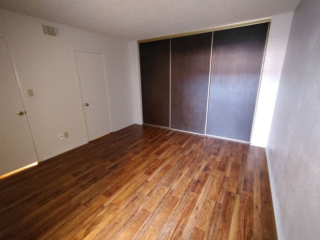 Building Photo - 1313 Floyd Ave