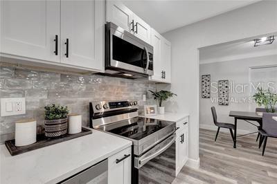 Building Photo - 6660 17th Ln N