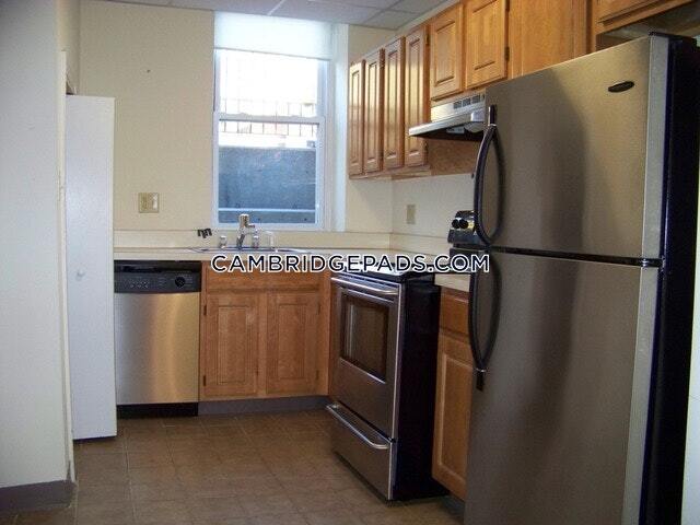 Building Photo - 1622 Massachusetts Ave