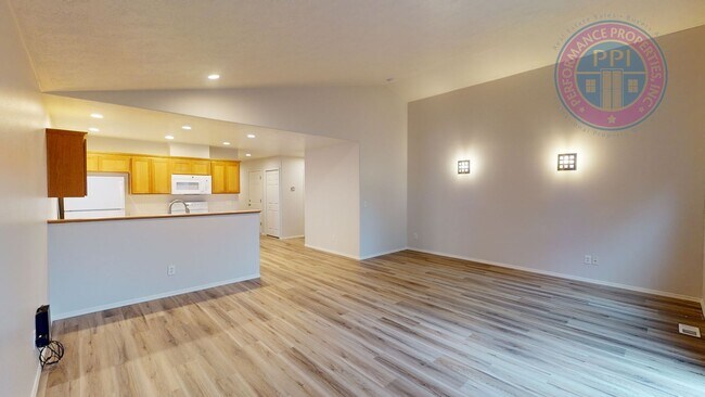 Building Photo - Sought After Single Level Family Home in S...