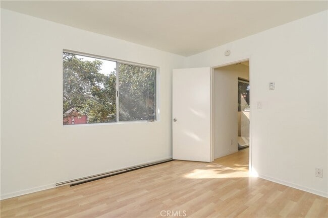 Building Photo - 811 6th St