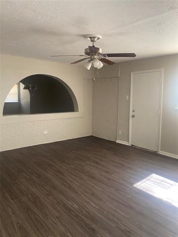 Building Photo - 5015 Dupont Dr