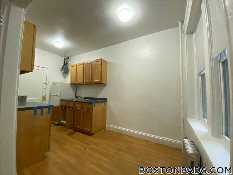 Building Photo - 1167 Boylston St