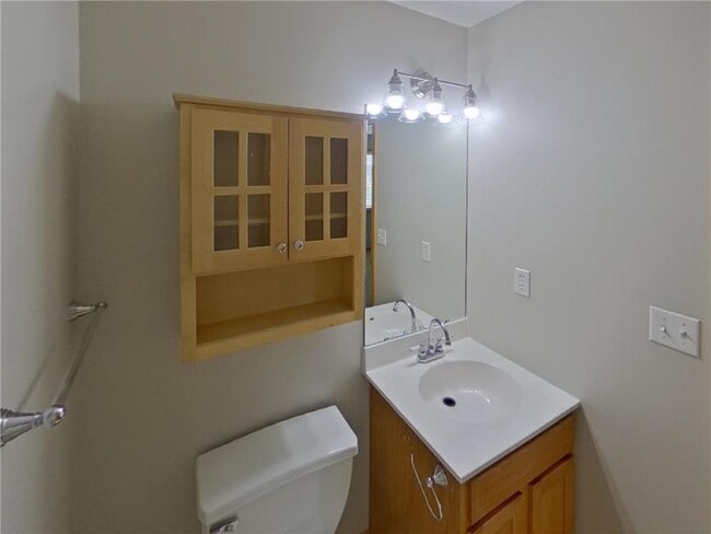 Building Photo - 13758 Flay Ave N