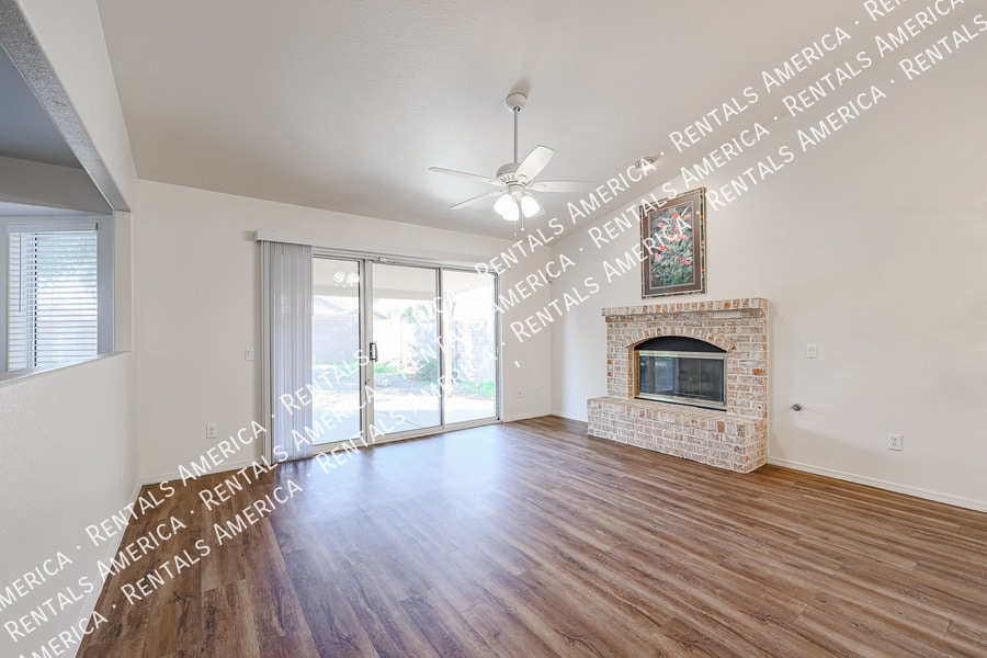 Building Photo - 5351 W Saragosa St