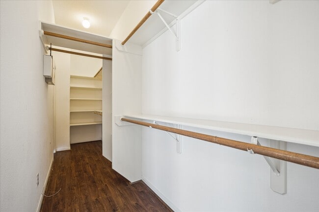 Building Photo - 12831 Dove Point Ln