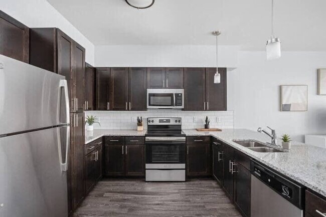 Building Photo - 8506 Westfield Blvd