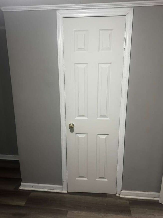 Building Photo - 4893 Madison Dr