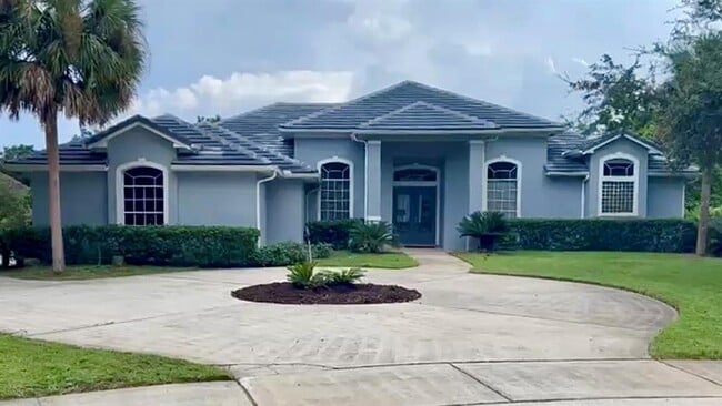 Primary Photo - 2113 Grove Point Ln