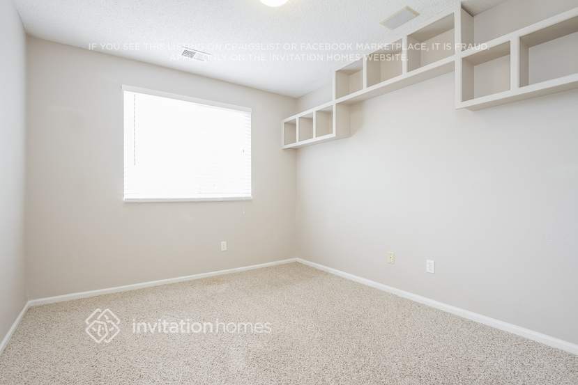 Building Photo - 5364 Goshawk St