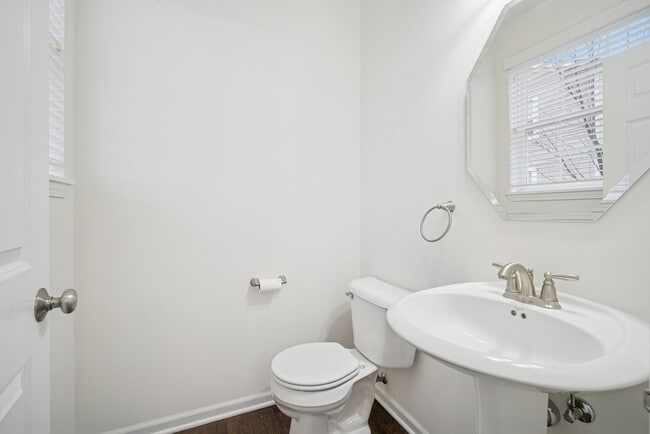 Building Photo - 70 Marcel Ln