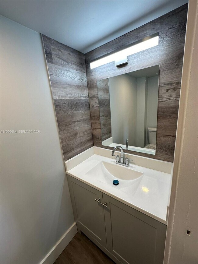 Building Photo - 6601 Winfield Blvd