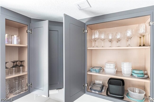 Building Photo - 15410 Allen Way