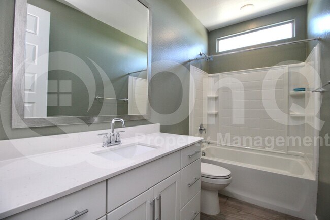 Building Photo - 2207 E Citadel Dr