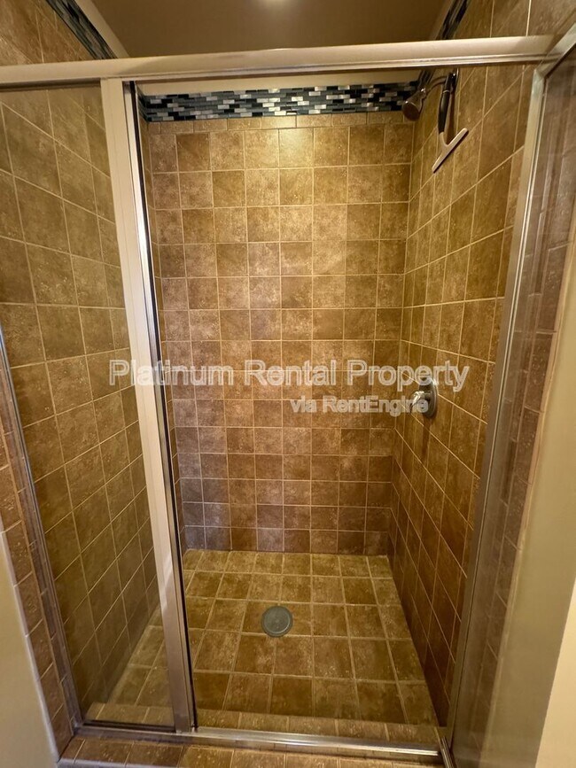 Building Photo - 3343 Blue Springs Walk