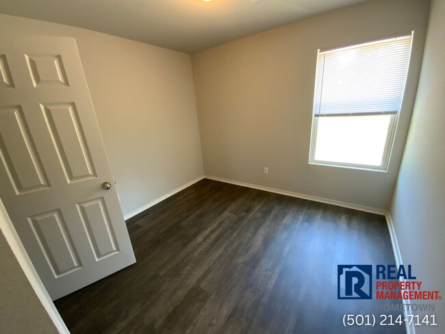 Building Photo - 41 Winter Vly Cv