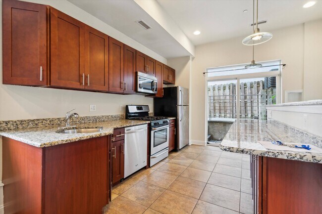 Building Photo - 1955 N 18th St