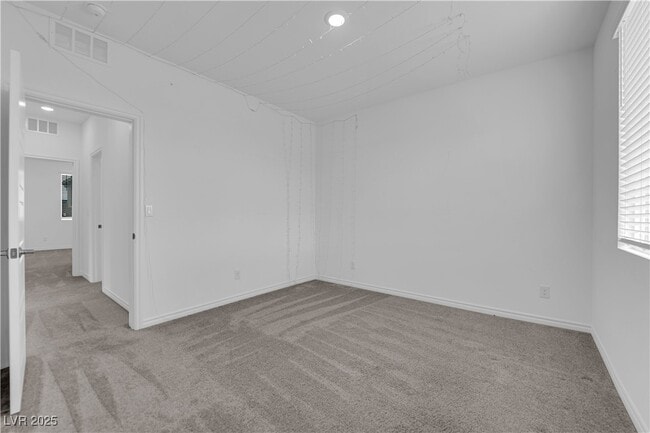 Building Photo - 195 Vander Rdg St