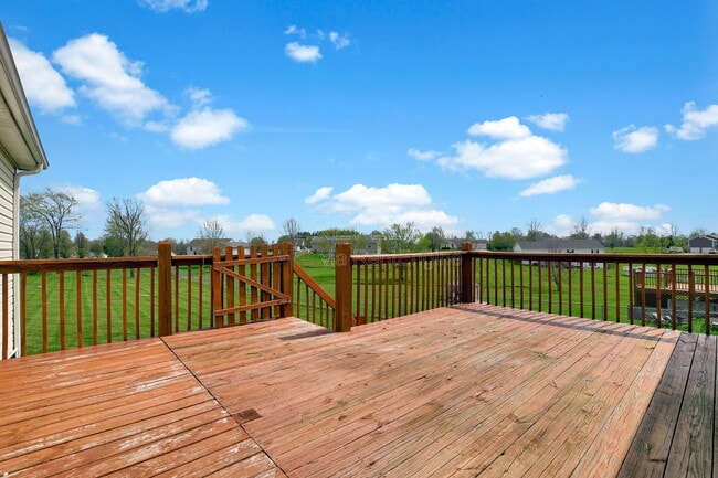 Building Photo - 414 Watkins Glen Way