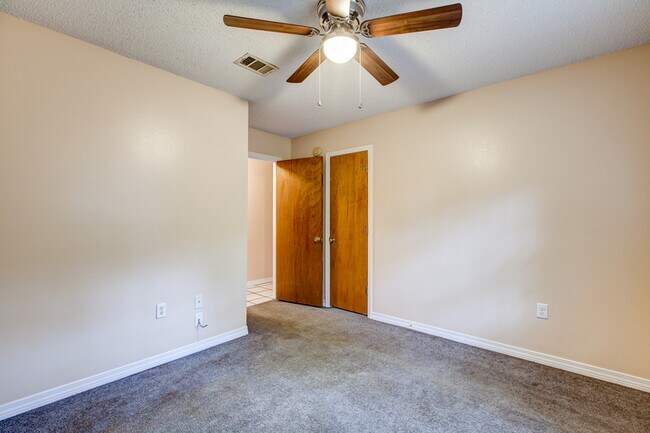 Building Photo - 5596 Daugherty Rd