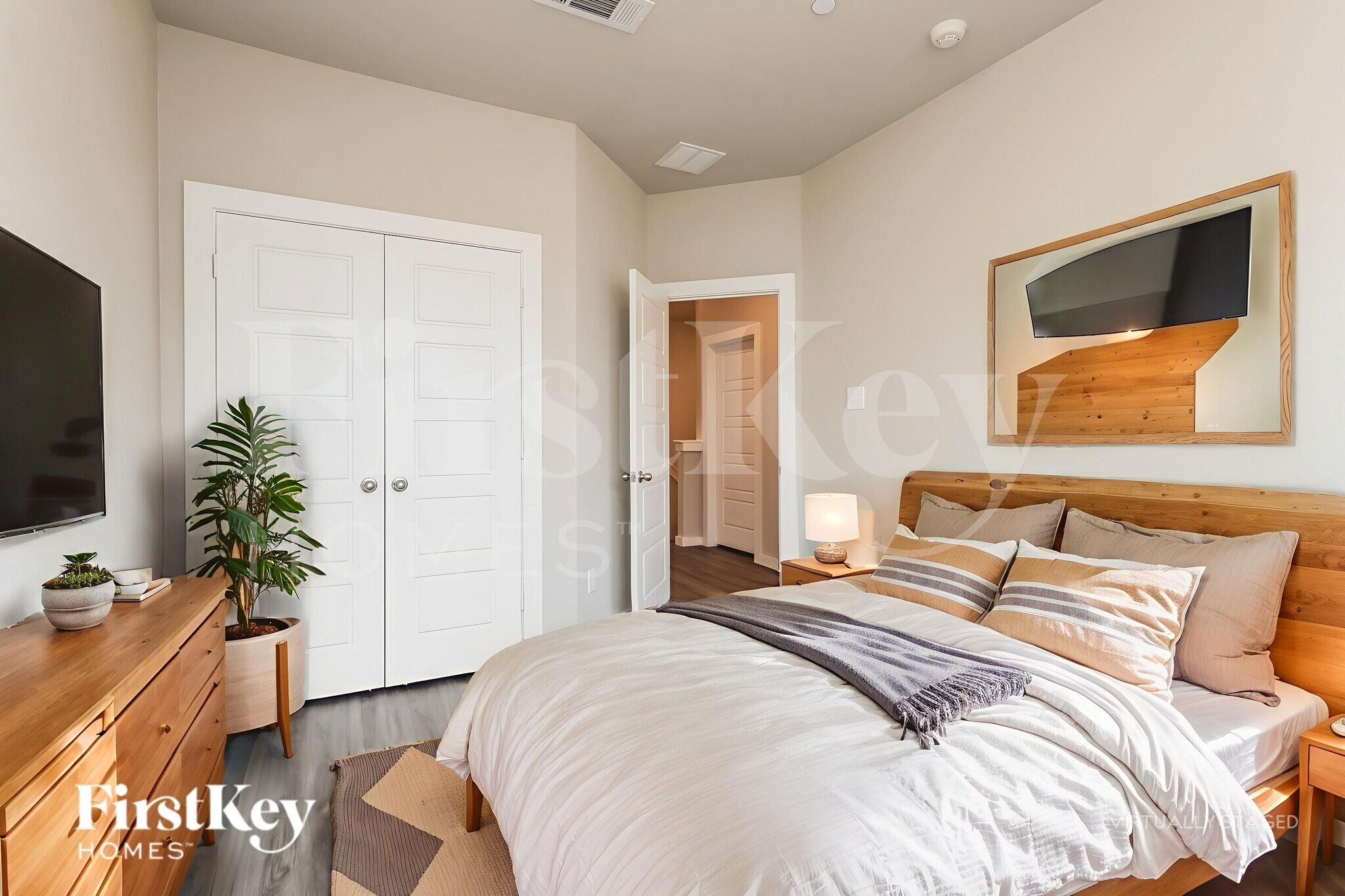 Building Photo - 18338 W Centro Cir