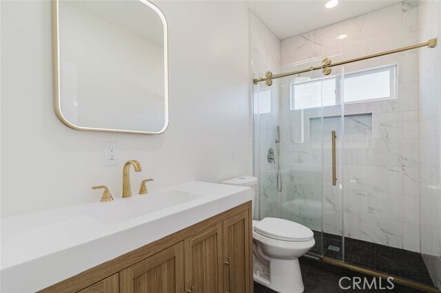 Building Photo - 5732 Willowcrest Ave