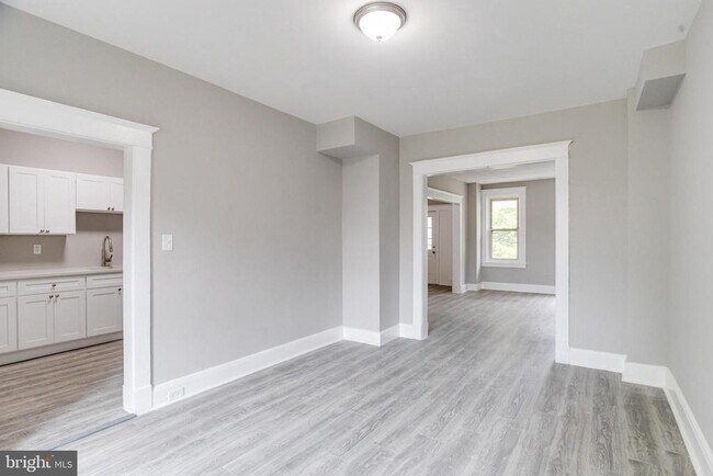 Building Photo - 2908 Oakley Ave