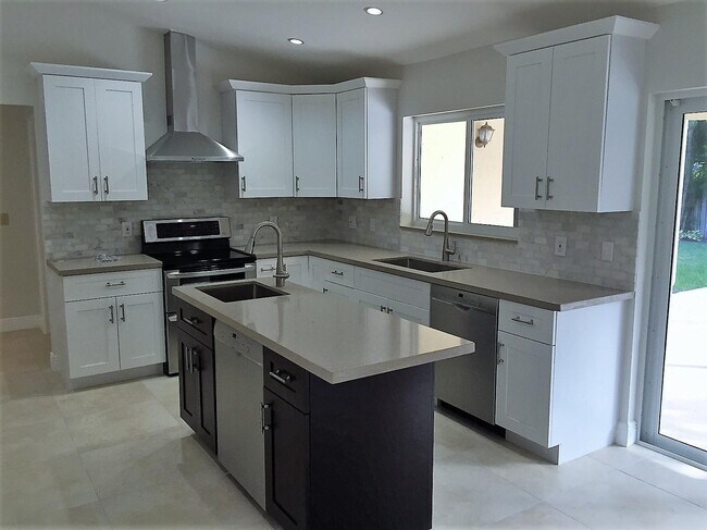 Building Photo - 7508 Chester Terrace