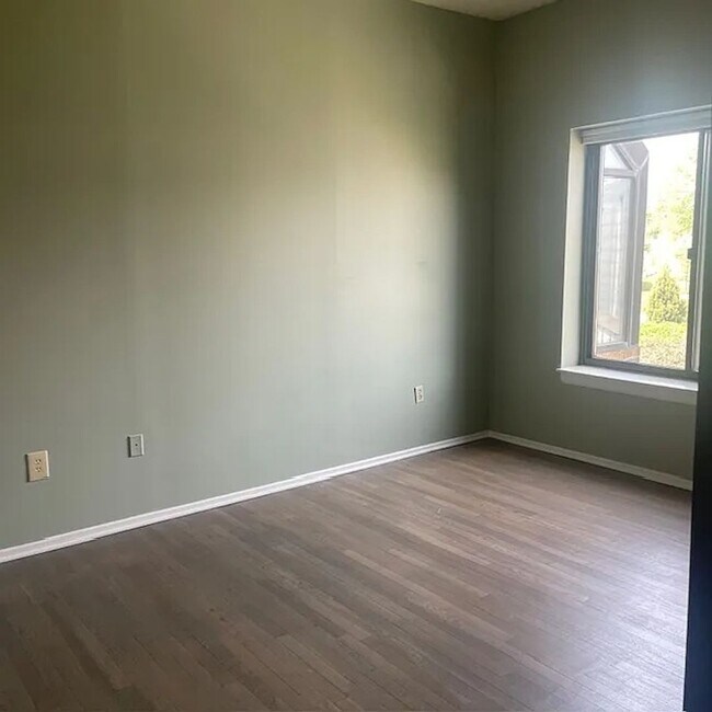 Building Photo - Wonderful 1 BR/1BA unit in the Observatory...