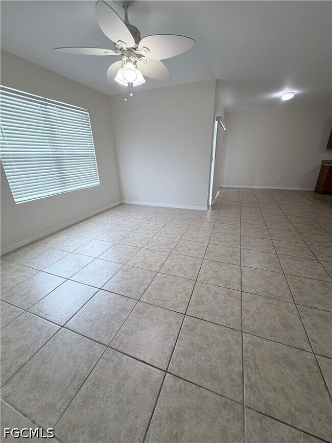 Building Photo - 1633 SW 12th Terrace