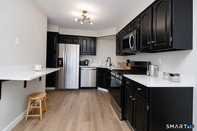 Building Photo - 30 Woodland St