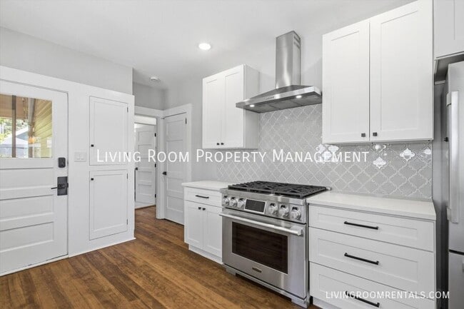 Building Photo - 1740 SE 47th Ave