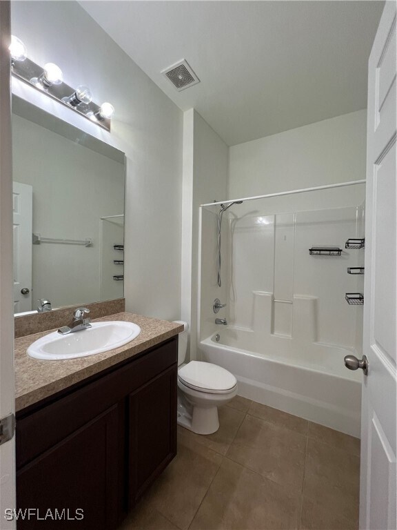 Building Photo - 1560 Birdie Dr