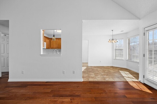 Building Photo - Updated 4bd 2 bath in Southaven