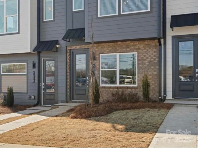 Building Photo - 5624 Kingspan Dr