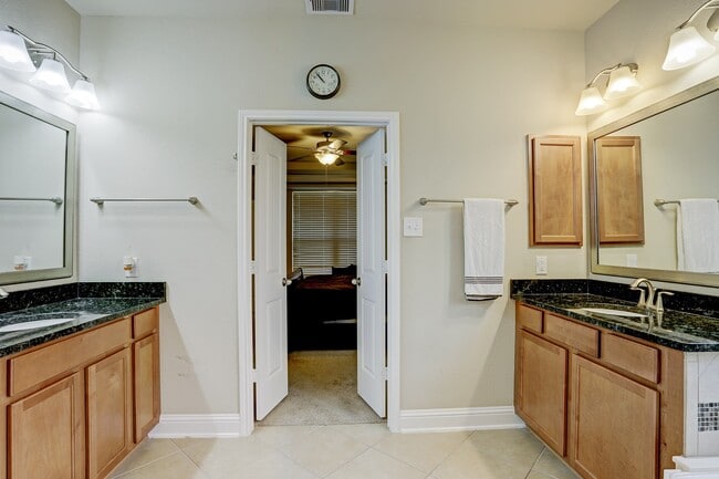 Building Photo - 4110 Addison Ranch Ln