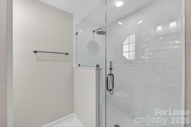 Building Photo - 3920 Haven Dr