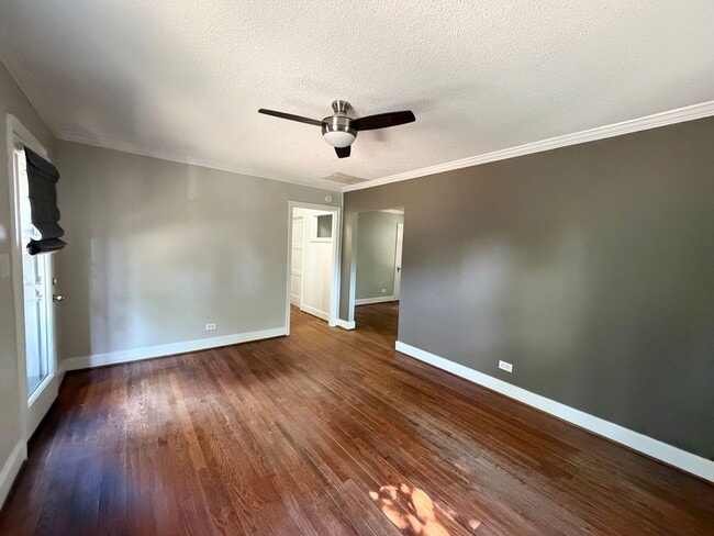 Building Photo - 1627 Mason Ln