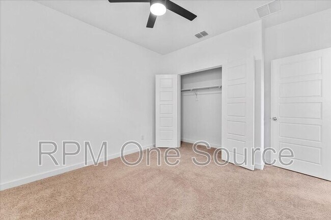 Building Photo - 3709 Palo Pinto Dr