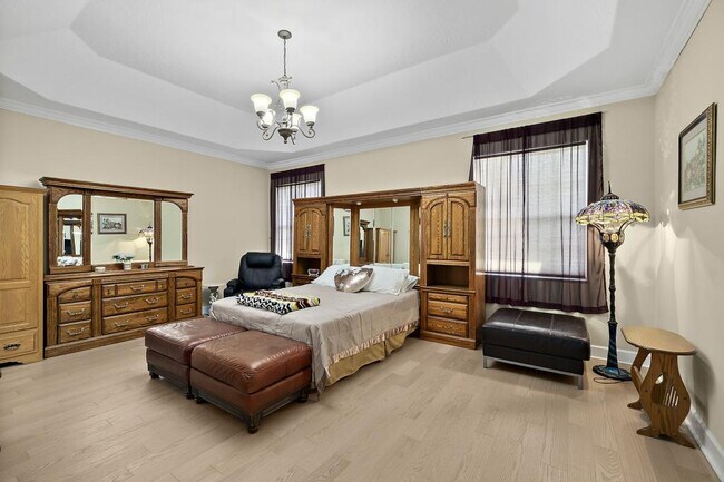 Building Photo - 7 Edgemont Pl