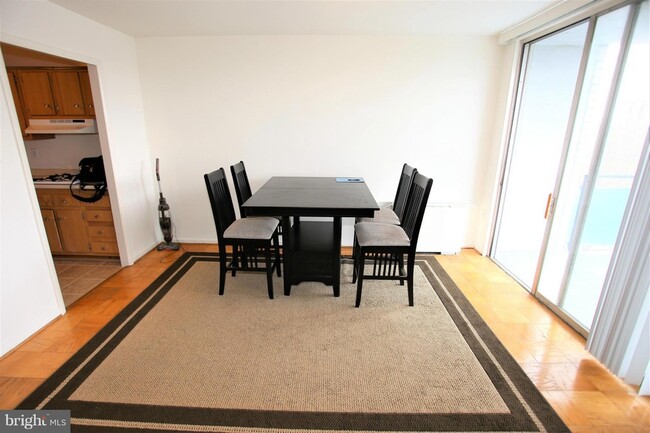 Building Photo - 10500 Rockville Pike