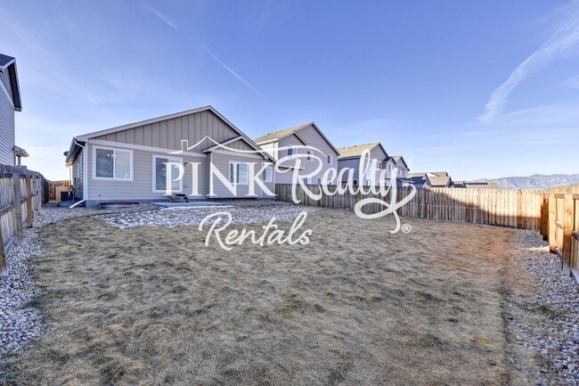 Building Photo - 10716 Ridgepole Dr