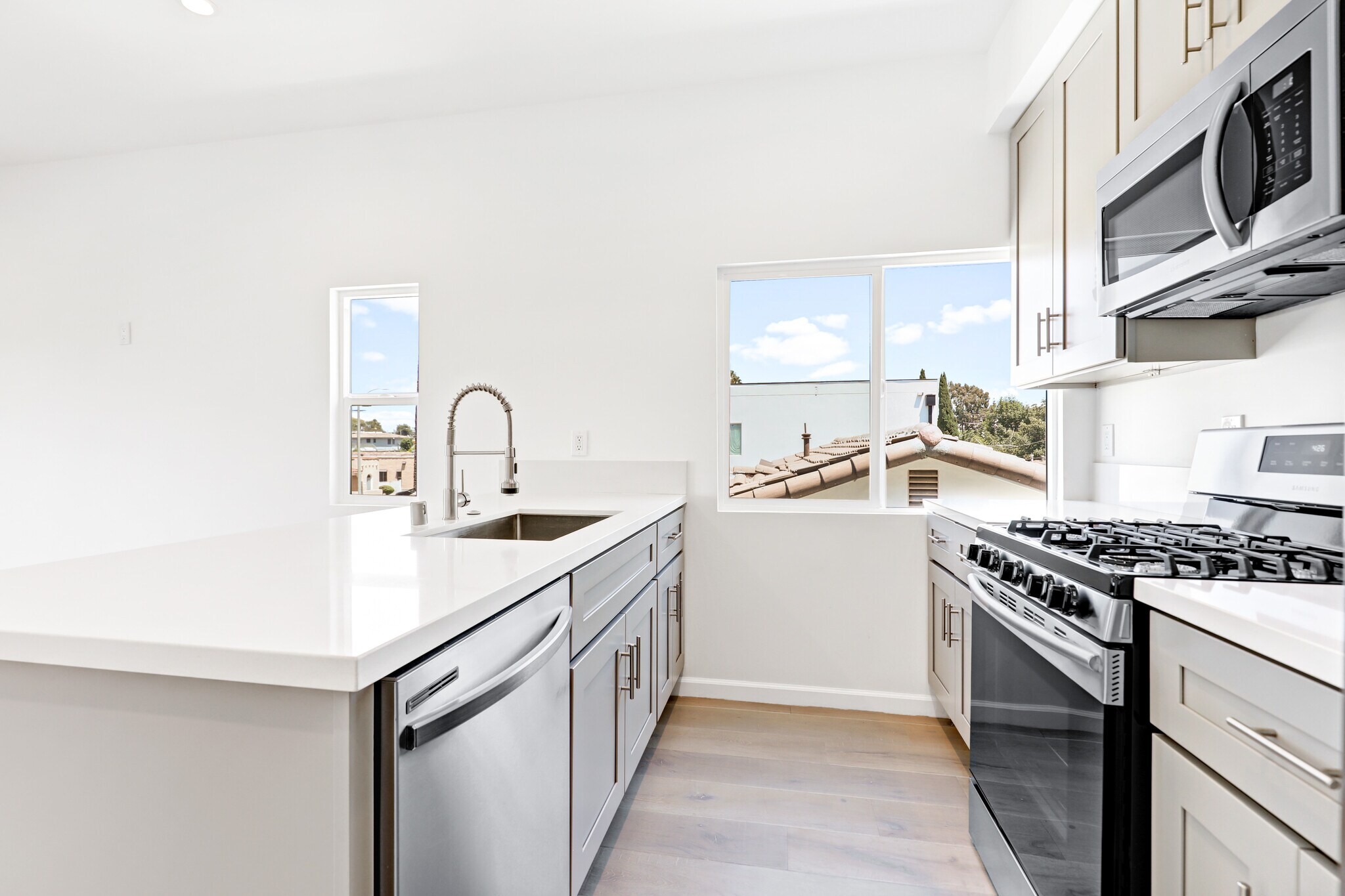 Building Photo - 5232 W 20th St