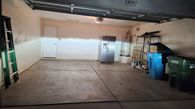 2 car garage with bonus fridge - 4228 E Renee Dr