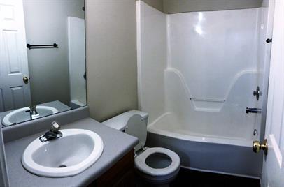 Building Photo - 700 Simpson Rd