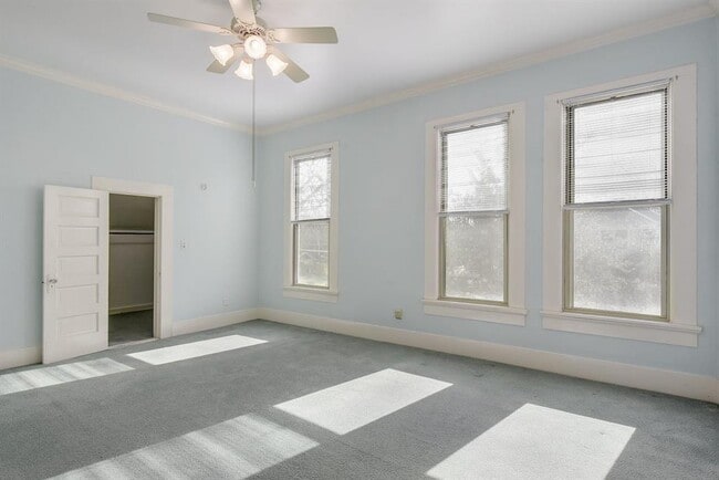 Building Photo - 205 S Rio Grande St