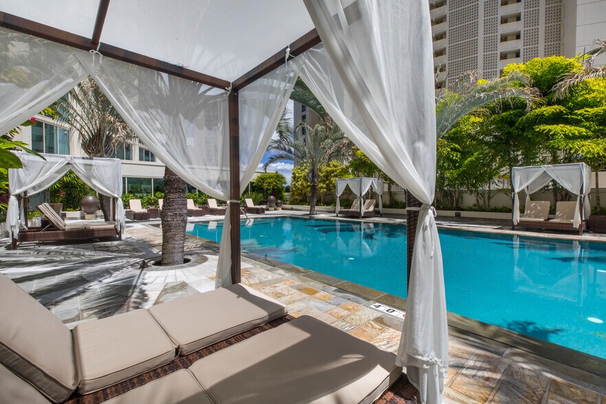 Building Photo - 1837 Kalakaua Ave