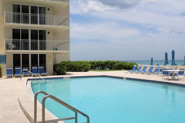 Building Photo - 630 Ocean Dr