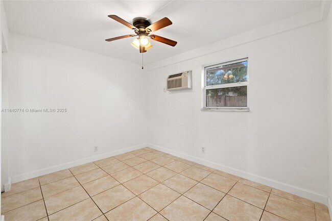 Primary Photo - 517-521 NW 18th Ave