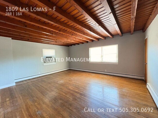 Building Photo - 1809 Las Lomas Rd NE